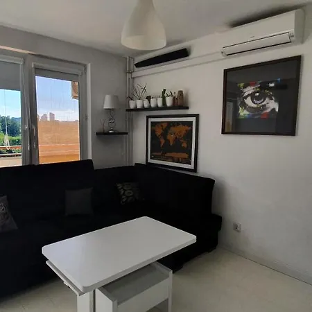 Praga Zoo アパート *